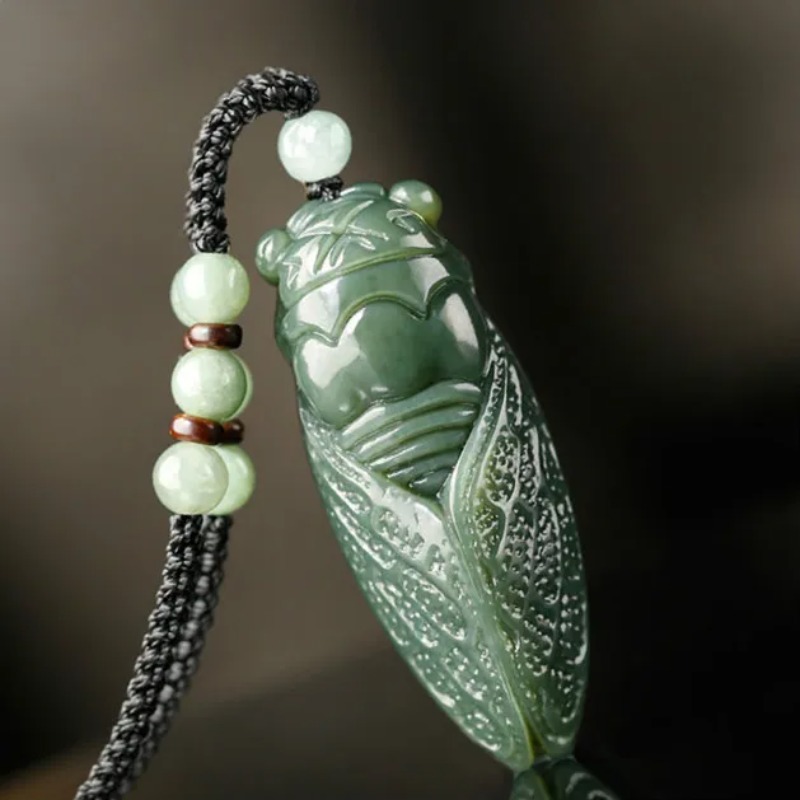 Women'S Fashion Jewellery - 男性と女性のための天然ヘチアンシカダ翡翠ペンダントネックレス,チャームジュエリー,ファッションアクセサリー,手彫りのお守り,ギフト