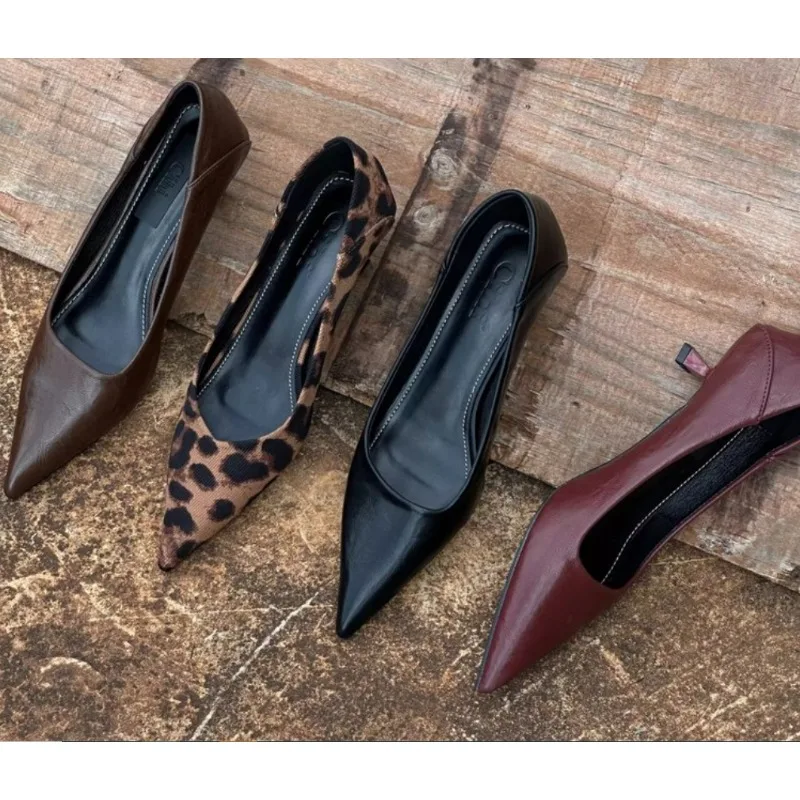 Women'S Fashion Shoes - 2026年、セクシーなハイヒール、バーガンディとヌードカラーのパンプス、ストリッパー風のスティレットヒール、光沢のあるレザー素材、ウェディングやブライダルに最適な高品質な赤い靴。