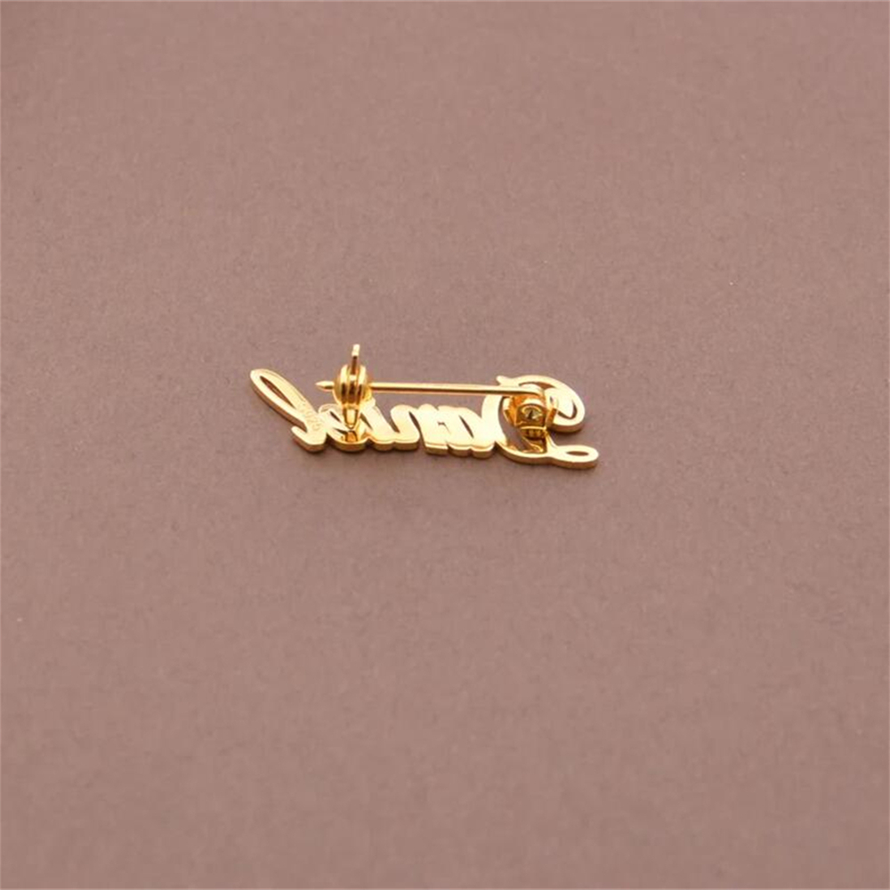 カスタムネームブローチ、パーソナライズネームラペルピン、ステ - Women Fashion Dress Names のレビューと価格