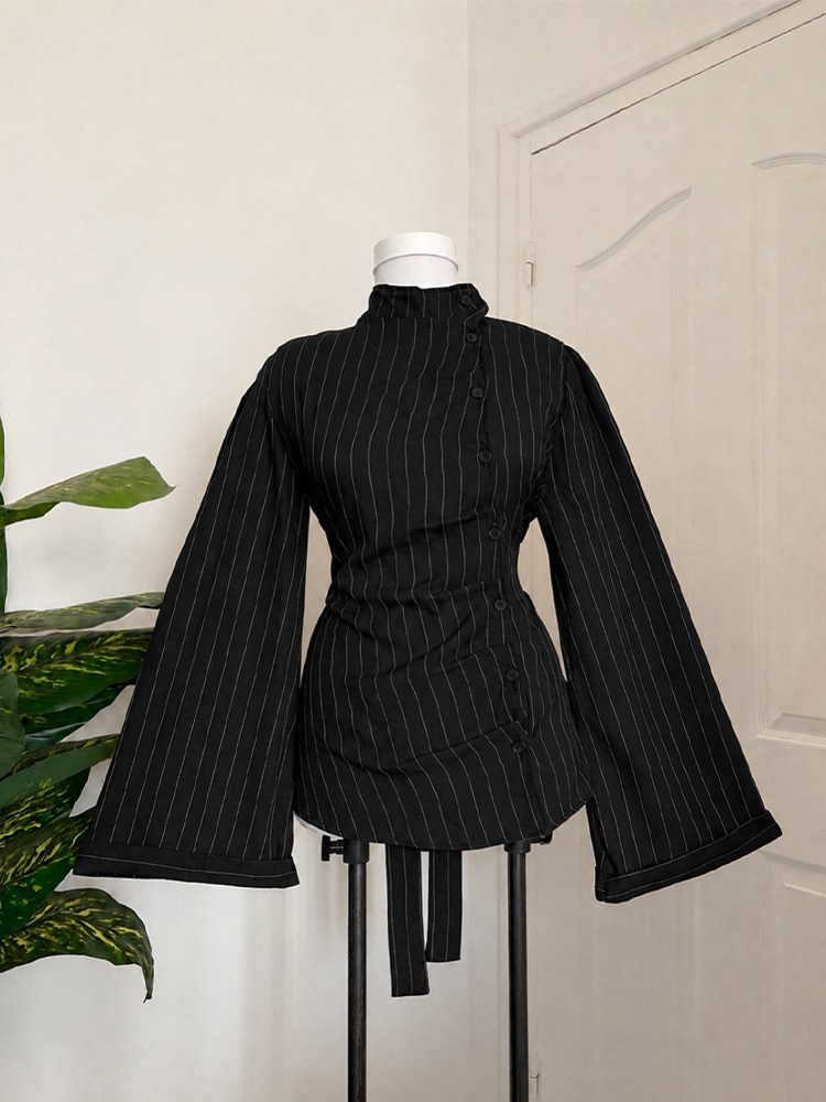 レディース、長袖、縦ストライプ、ハイネック、アシンメトリー、 - Women Fashion Necktie のレビューと価格
