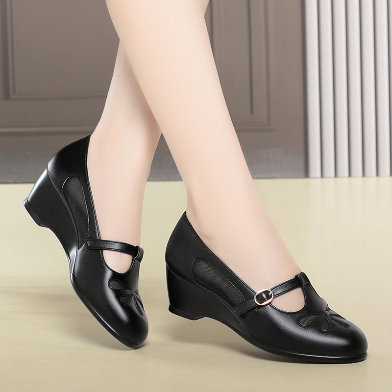 中年女性夏メッシュカットアウトウェッジヒールシューズ軽量ソフ - Women'S Fashion Shoes のレビューと価格